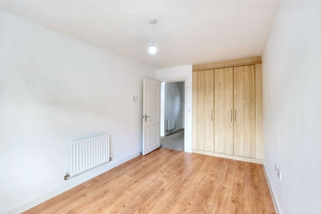 Flat 3 Sandpiper House, 7 Millward Drive, Bletchley, Milton Keynes, Buckinghamshire, MK2 2BW 9