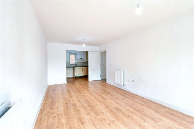 Flat 3 Sandpiper House, 7 Millward Drive, Bletchley, Milton Keynes, Buckinghamshire, MK2 2BW 9