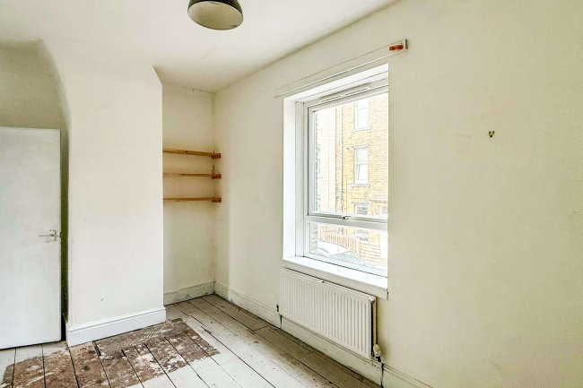 1 Upper Fountain Street, Sowerby Bridge, West Yorkshire, HX6 2QY 6