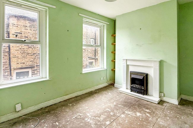 1 Upper Fountain Street, Sowerby Bridge, West Yorkshire, HX6 2QY 6