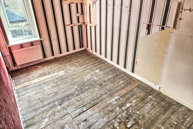 33 Claremont Street, Sowerby Bridge, West Yorkshire, HX6 2PD 6