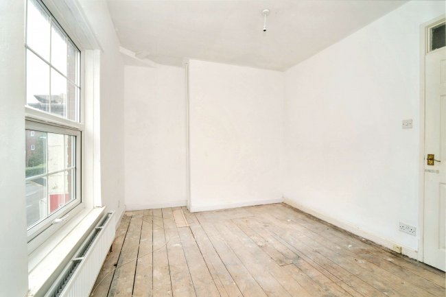 160 Market Street, Radcliffe, Manchester, M26 1FY 5