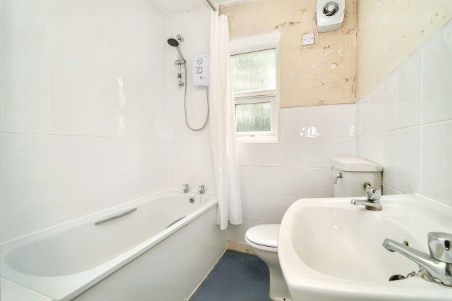 160 Market Street, Radcliffe, Manchester, M26 1FY 5