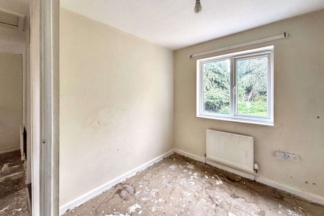 47 Shelley Grove, Bradford, West Yorkshire, BD8 0JZ 7