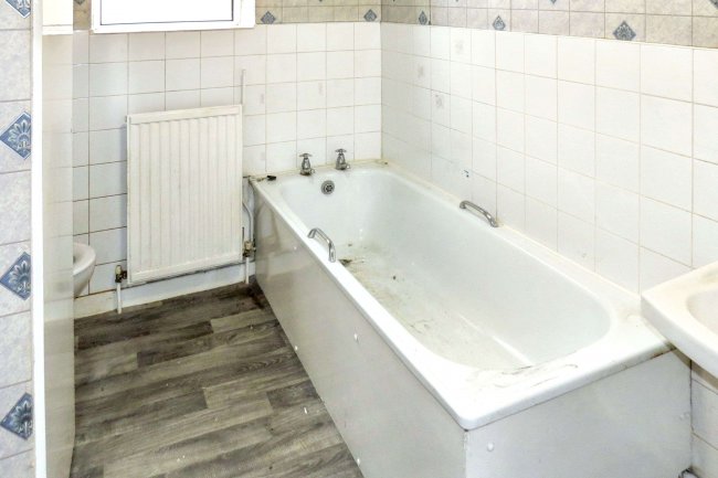 47 Whitehead Street, Blackburn, Lancashire BB2 1HP 8