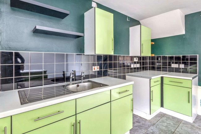 3 Norwich Close, Clacton On Sea, Essex, CO16 8WA 5