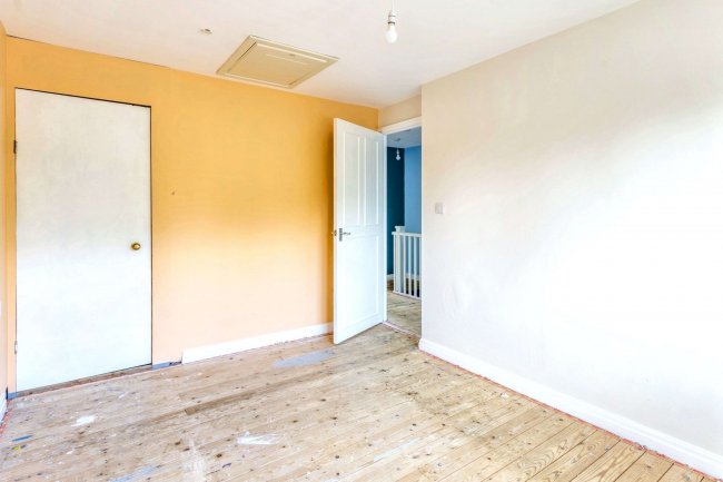 3 Norwich Close, Clacton On Sea, Essex, CO16 8WA 5