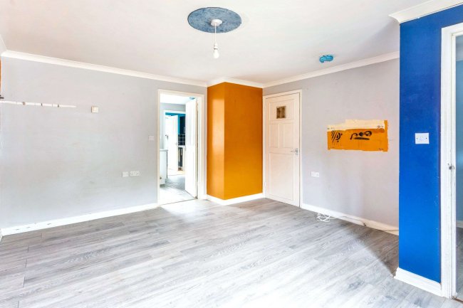 3 Norwich Close, Clacton On Sea, Essex, CO16 8WA 5