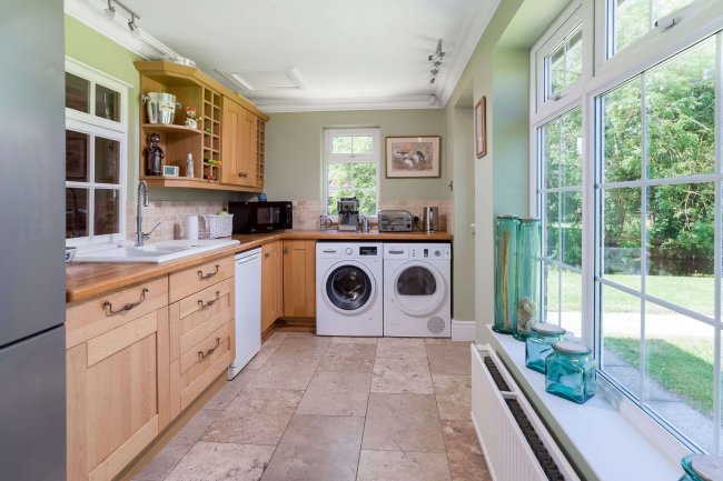 New Park Farmhouse, Murcott, Kidlington, Oxfordshire OX5 2FE 3