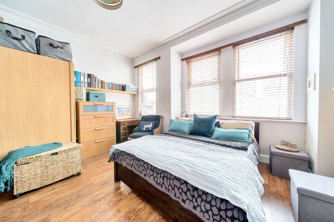 Flat 2, 20A Grove Road, Acton, London W3 6AW 10