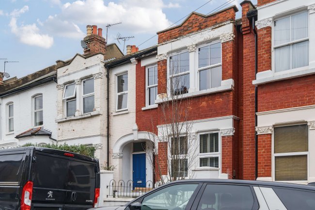 Flat 2, 20A Grove Road, Acton, London W3 6AW 10