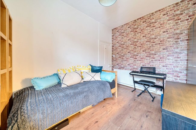 Flat 2, 20A Grove Road, Acton, London W3 6AW 10