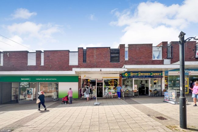 14 Institute Lane, Alfreton, Derbyshire, DE55 7BQ 17