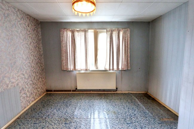 43 Wythburn Road, Chesterfield, Derbyshire, S41 8DP 7