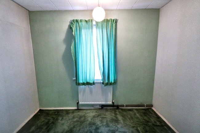 43 Wythburn Road, Chesterfield, Derbyshire, S41 8DP 7