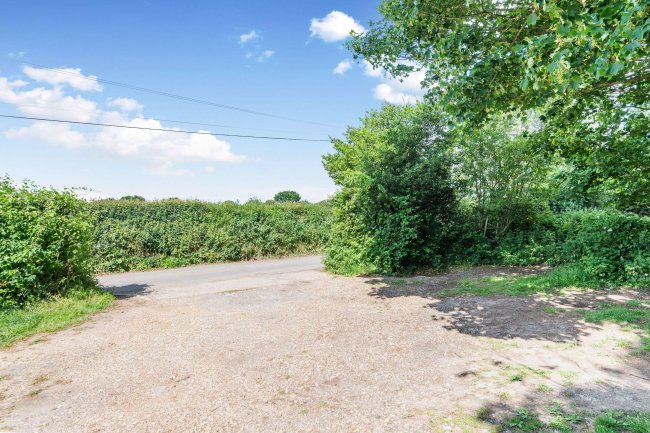 Land at Law Hall Lane, Bendish, Hitchin, SG4 8JG 9