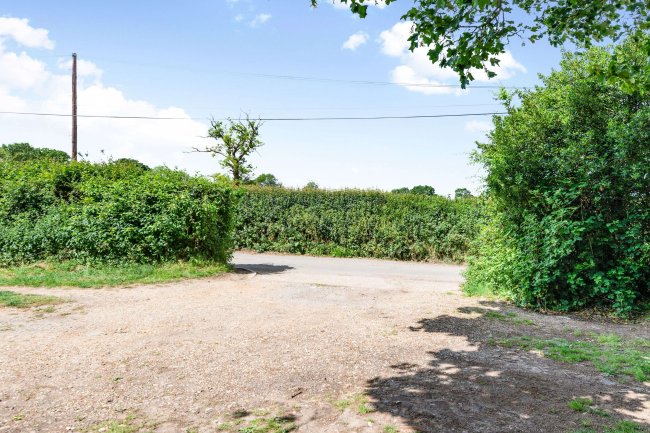 Land at Law Hall Lane, Bendish, Hitchin, SG4 8JG 9