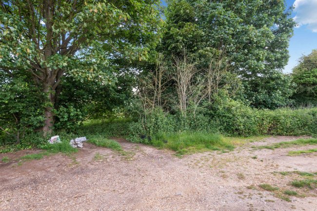 Land at Law Hall Lane, Bendish, Hitchin, SG4 8JG 9