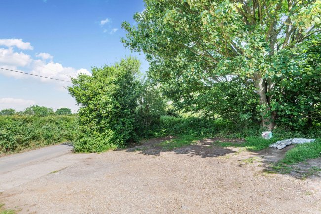 Land at Law Hall Lane, Bendish, Hitchin, SG4 8JG 9