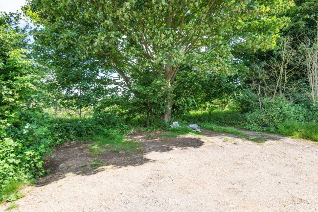 Land at Law Hall Lane, Bendish, Hitchin, SG4 8JG 9