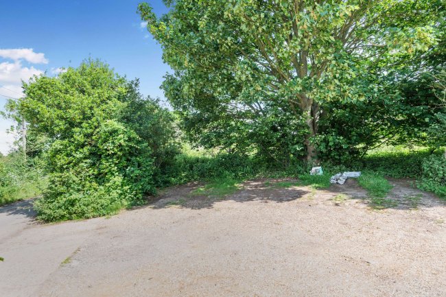 Land at Law Hall Lane, Bendish, Hitchin, SG4 8JG 9