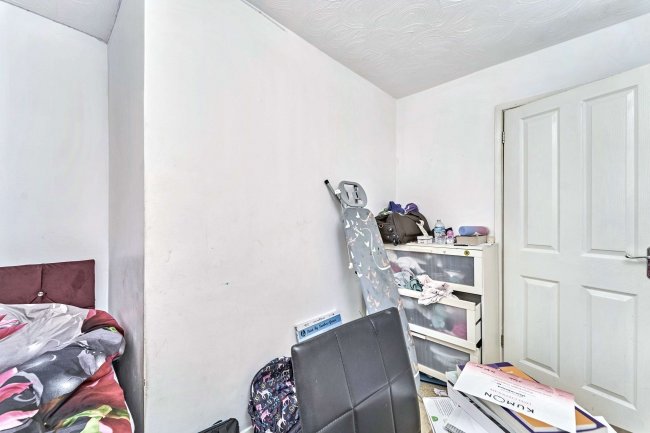 2 Whitehall Court, Wall Well Lane, Halesowen, Dudley, West Midlands B63 4RY 5