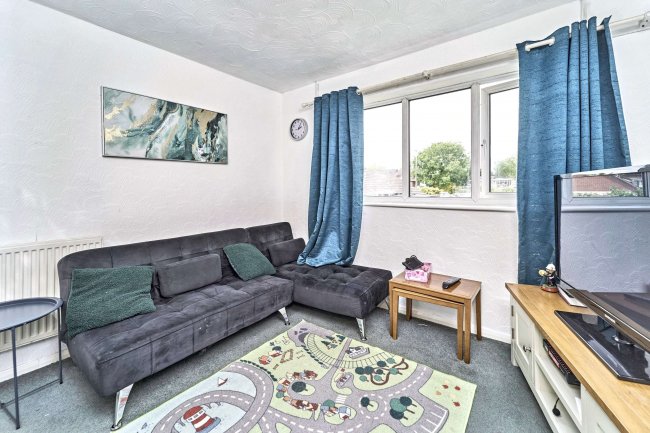 2 Whitehall Court, Wall Well Lane, Halesowen, Dudley, West Midlands B63 4RY 5