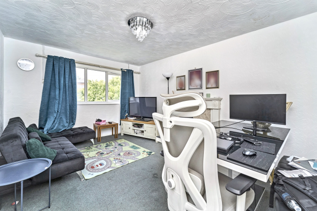 2 Whitehall Court, Wall Well Lane, Halesowen, Dudley, West Midlands B63 4RY 5