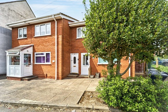 2 Whitehall Court, Wall Well Lane, Halesowen, Dudley, West Midlands B63 4RY 5