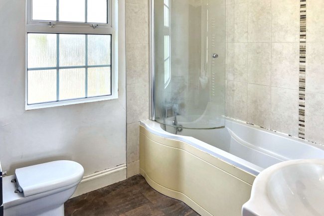 Flat 3, 57 Footscray Road, Eltham, London, SE9 2ST 4