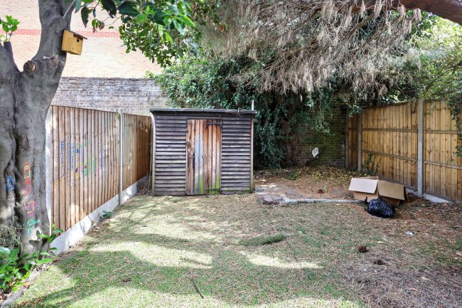 40a Cleveland Park Crescent, Walthamstow, London, E17 7BT 2