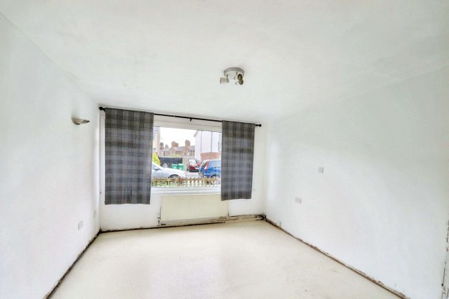 86 Wilford Crescent West, The Meadows, Nottingham, Nottinghamshire, NG2 2FS 2