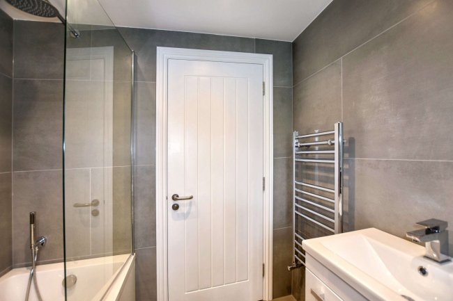 124A Crofton Road, Camberwell, London, SE5 8NA 10