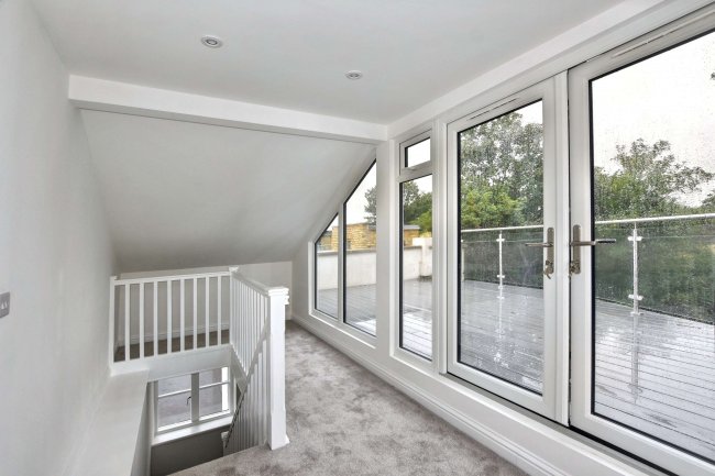 124A Crofton Road, Camberwell, London, SE5 8NA 10