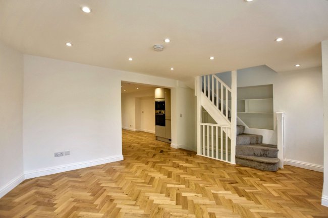 124A Crofton Road, Camberwell, London, SE5 8NA 10