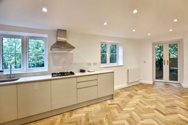 124A Crofton Road, Camberwell, London, SE5 8NA 10