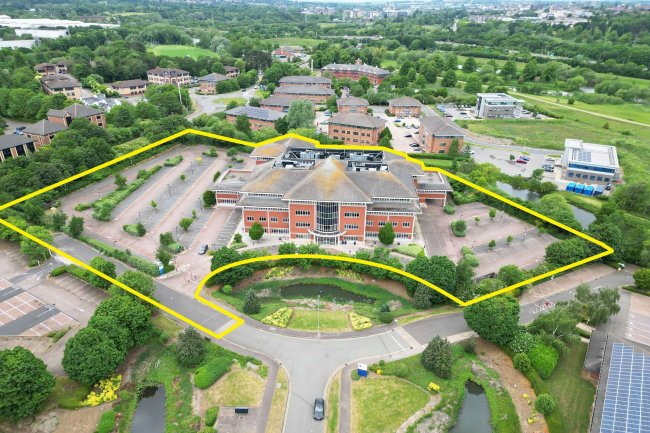 Lakeside House, Lakeside, Northampton NN4 7HD 2