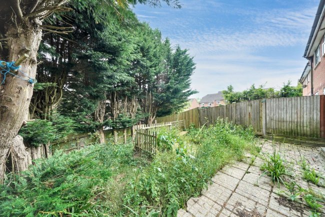 16 Farthing Hill, Ticehurst, Wadhurst, East Essex, TN5 7BW 4