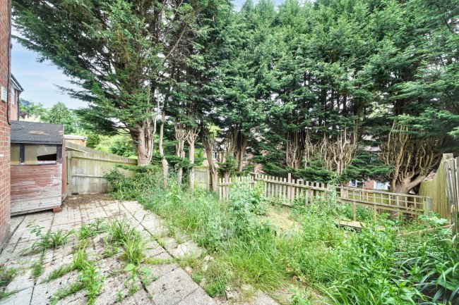 16 Farthing Hill, Ticehurst, Wadhurst, East Essex, TN5 7BW 4