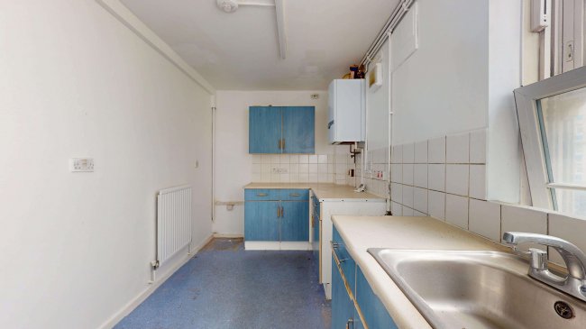 11 Baker House, Bromley High Street, London, E3 3BN 10