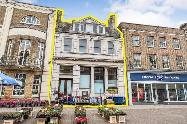 15 Cornhill, Dorchester, DT1 1BJ 2