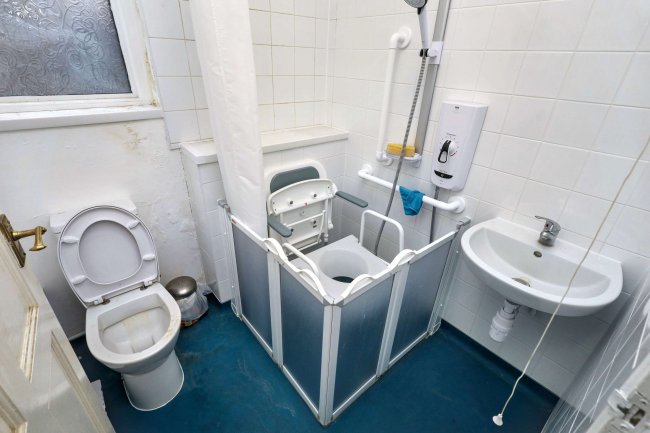 16A Green Street, Forest Gate, London E7 8BZ 6