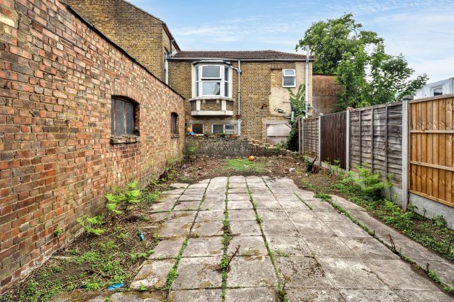 16A Green Street, Forest Gate, London E7 8BZ 6