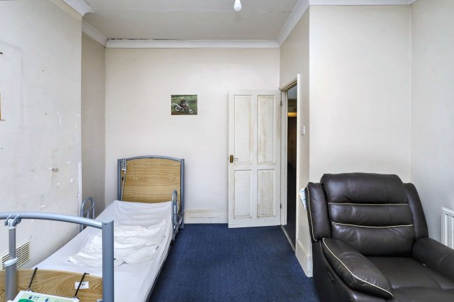 16A Green Street, Forest Gate, London E7 8BZ 6