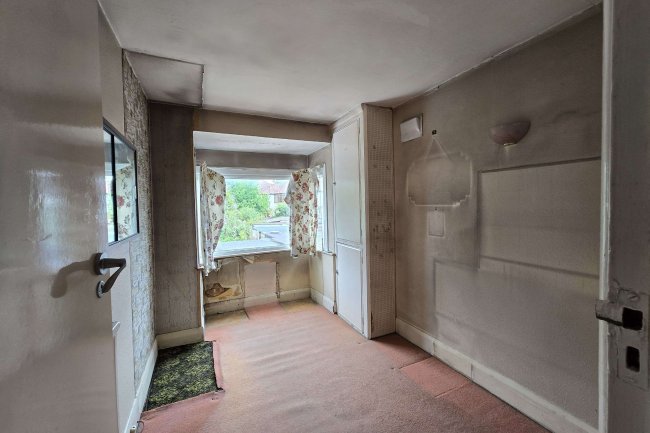 396 Watford Way, Hendon, London, NW4 4XE 6