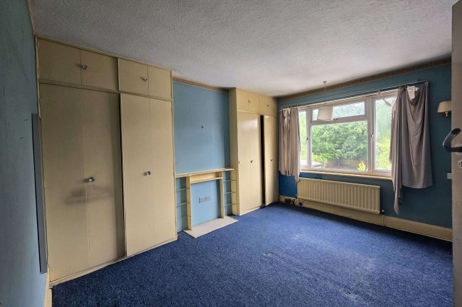 396 Watford Way, Hendon, London, NW4 4XE 6