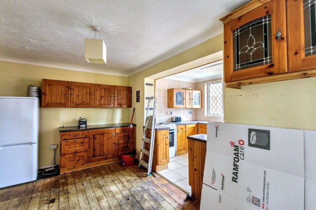 6 Welland Court, Burton Latimer, Kettering, Northamptonshire, NN15 5ST 8