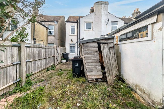 7 Frant Road, Thornton Heath, CR7 7JY 3