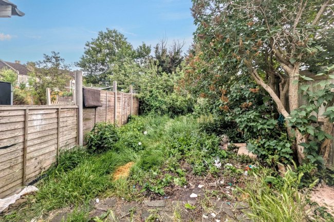 7 Frant Road, Thornton Heath, CR7 7JY 3