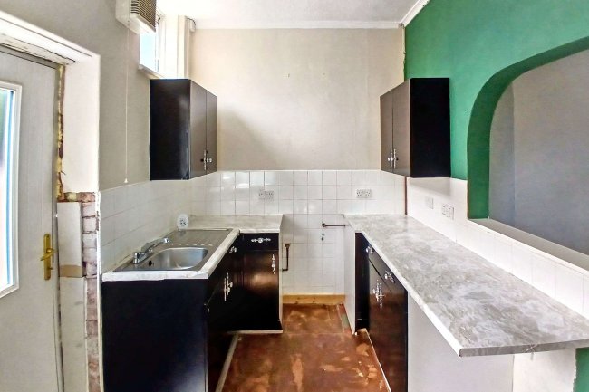 5 Blackpool Road, Ribbleton, Preston, Lancashire, PR2 6BS 8